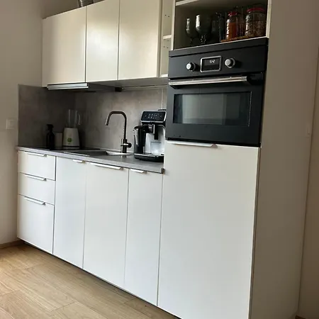 아파트 Cozy Apartment With A Beautiful Summer Terrace *
